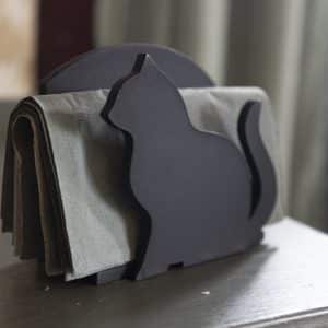 Servettställ trä svart katt